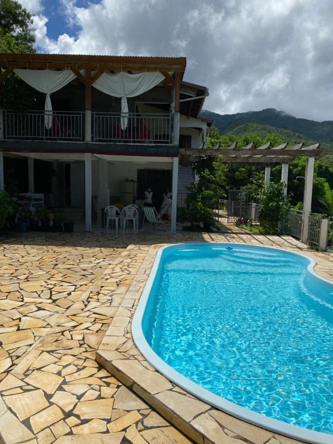 Bas De Villa Courbaril Bouillante Bagian luar foto
