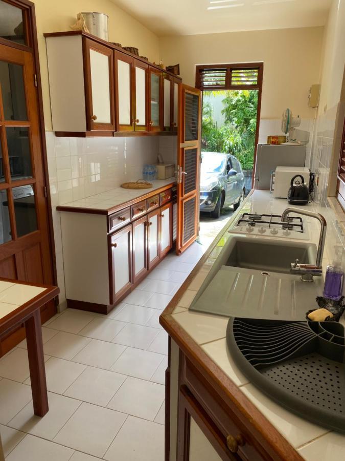 Bas De Villa Courbaril Bouillante Bagian luar foto